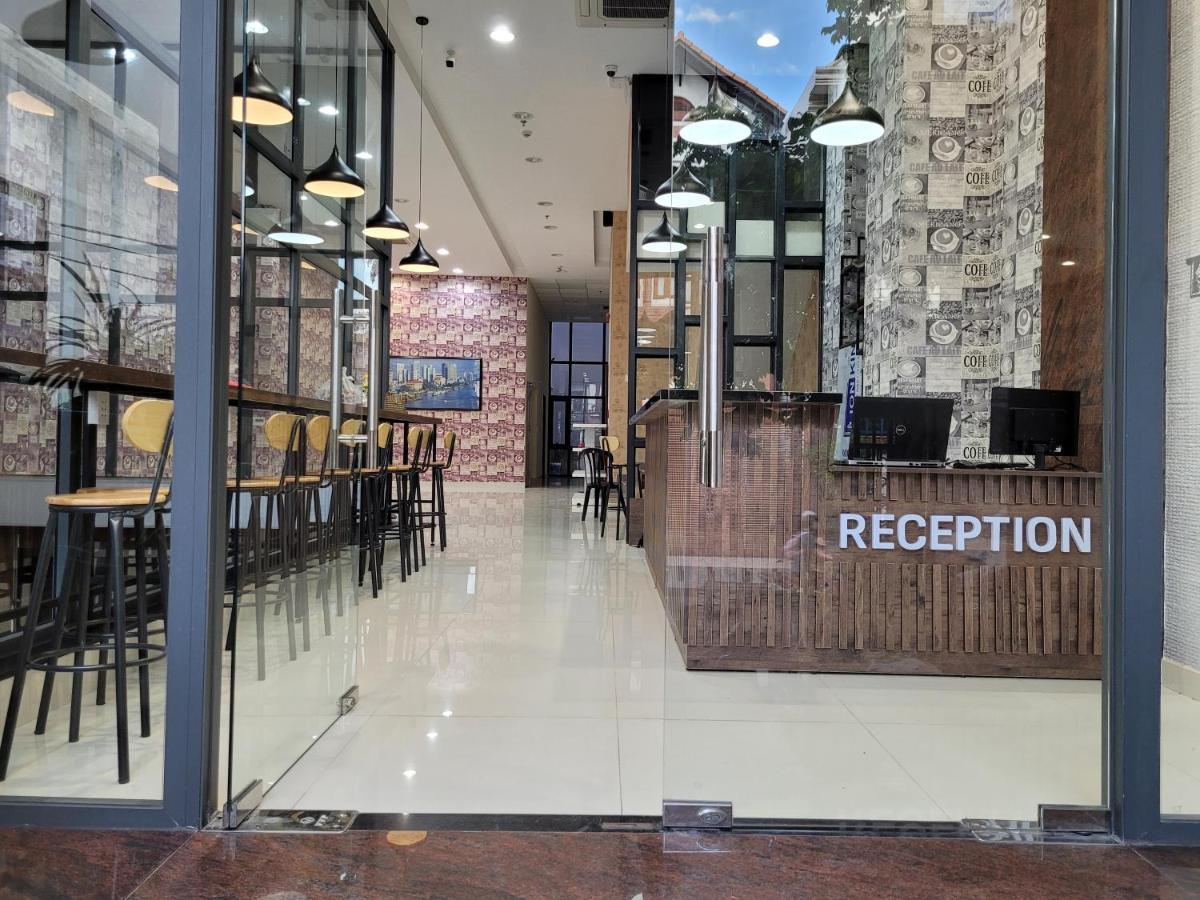 مدينة هوشي منه The Victory Airport Hotel المظهر الخارجي الصورة